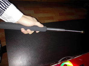 坐動車能不能帶防身甩棍,如圖