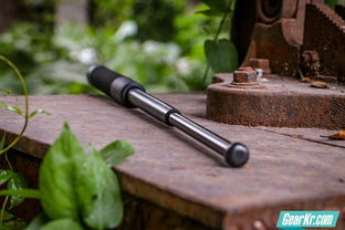 黑色游龍 弘安保羅戰術輕羽甩棍“黑羽”全面測評